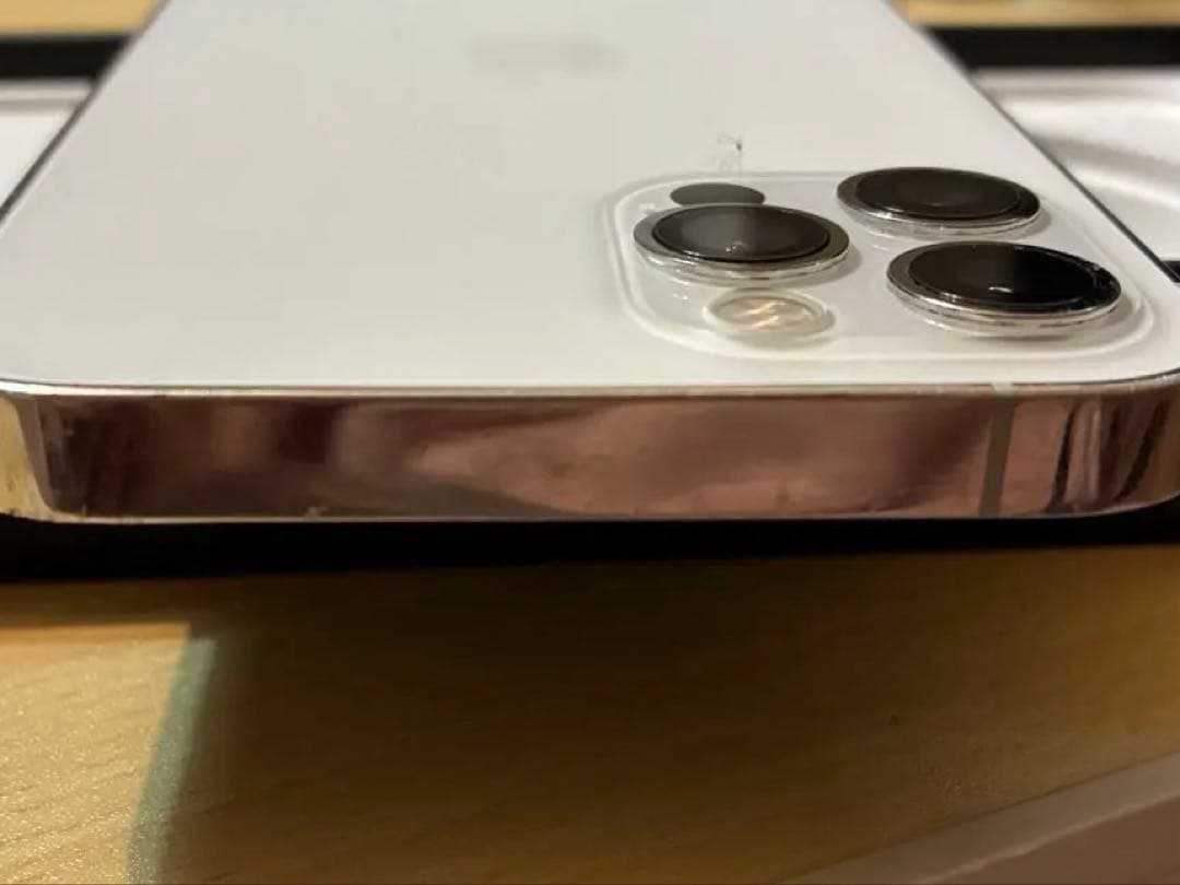 Apple iPhone 12pro 256GB バッテリー76%