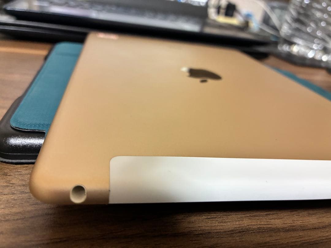 【iPad Air 2 Wi-Fi + Cellular 96% ゴールド 】