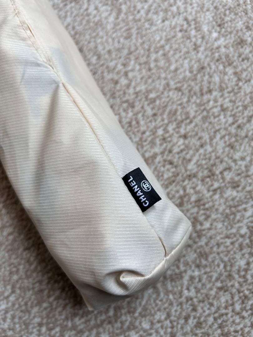 美品！CHANEL 折りたたみ傘 カメリア　ホワイト