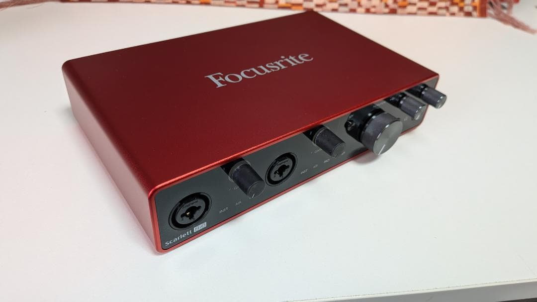 Focusrite Scarlett 8i6 オーディオインターフェース