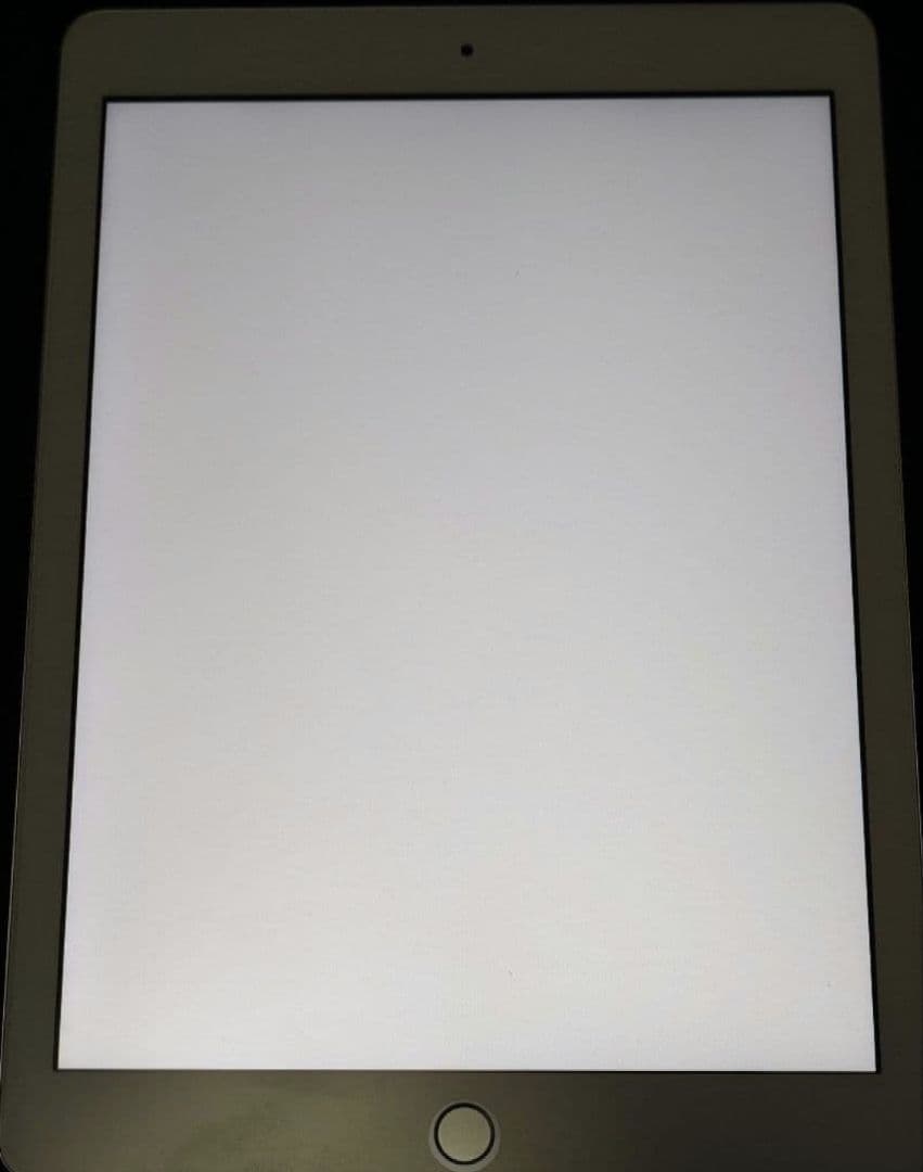 iPad 第6世代 128GB Silver Wi-Fiモデル