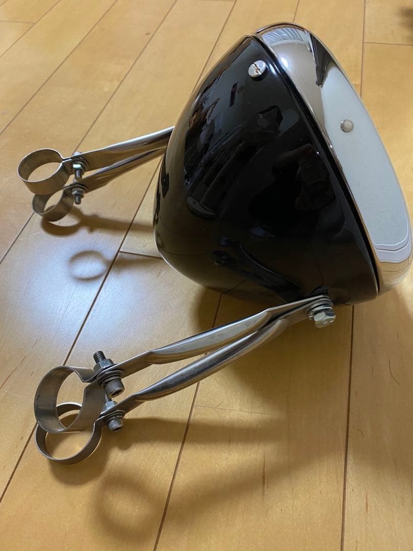 グッズ　7インチ　ルーカスタイプヘッドライトケース　ステイセット　SR400