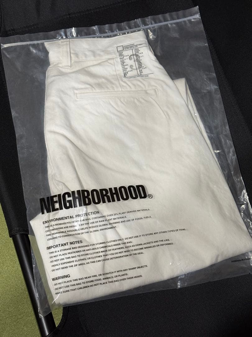 NEIGHBORHOODチノパン白 BLACK &WHITEシリーズsizeS