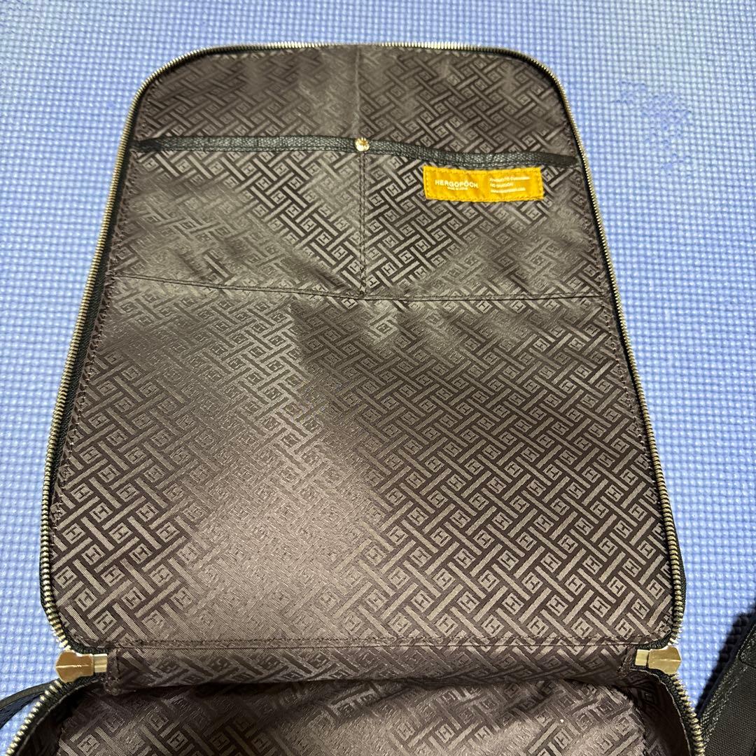 エルゴポック　レザーリュック