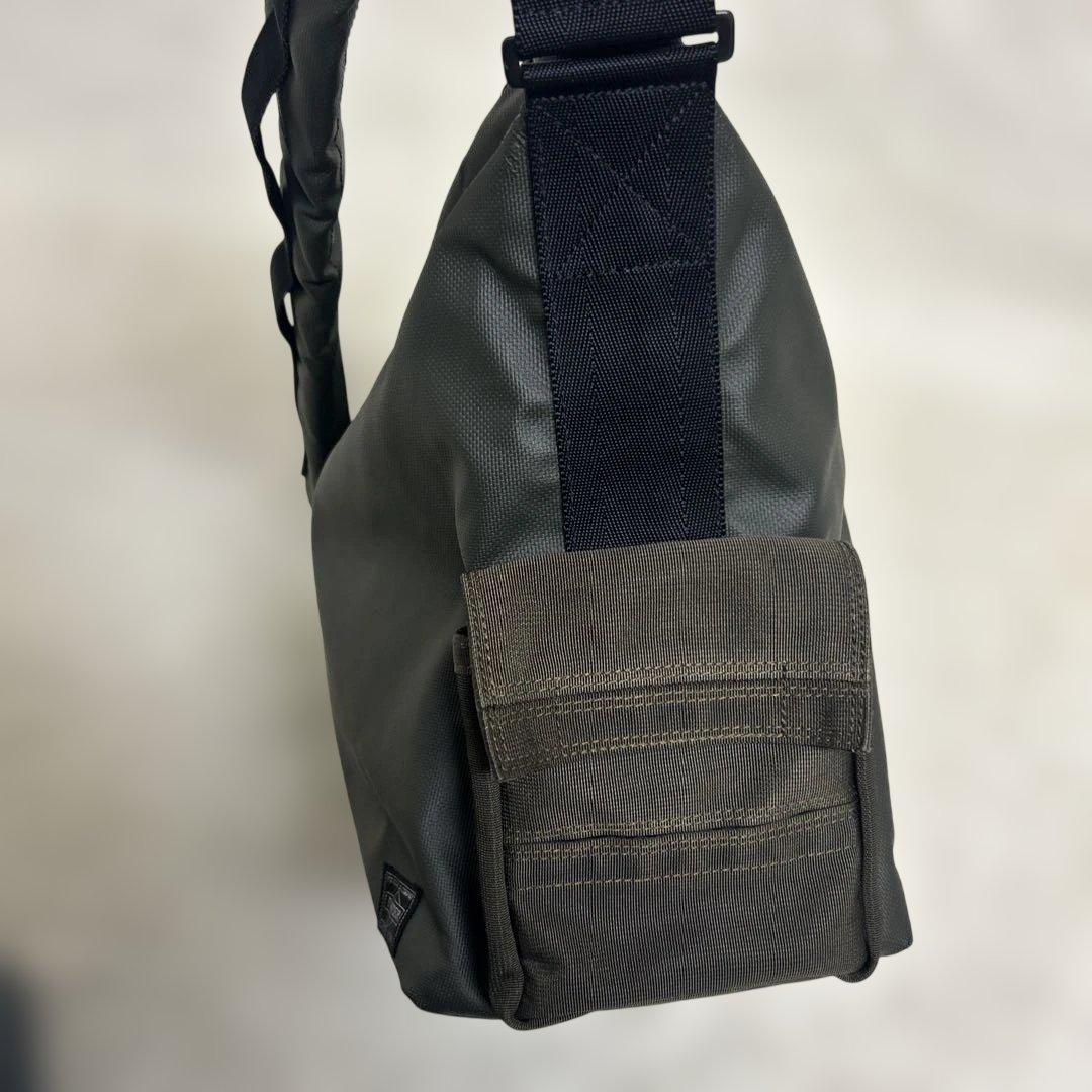 希少　美品　ポーター プリズム　ショルダーバッグ　ボディバッグ　A4収納可