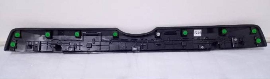 150系プラド 後期純正リアガーニッシュ