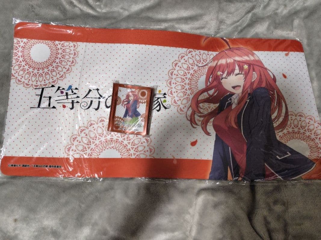 五等分の花嫁 プレイマットとカードスリーブ　中野五月