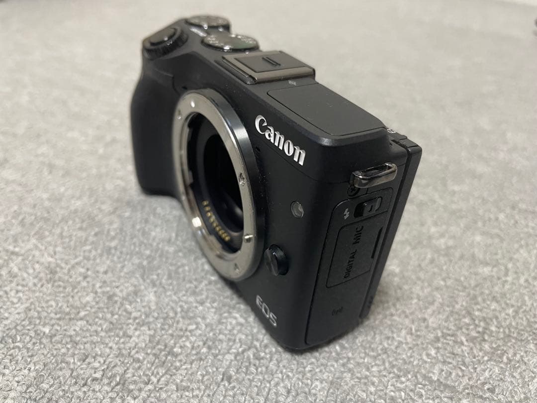 Canon EOS M3 ミラーレス一眼カメラ