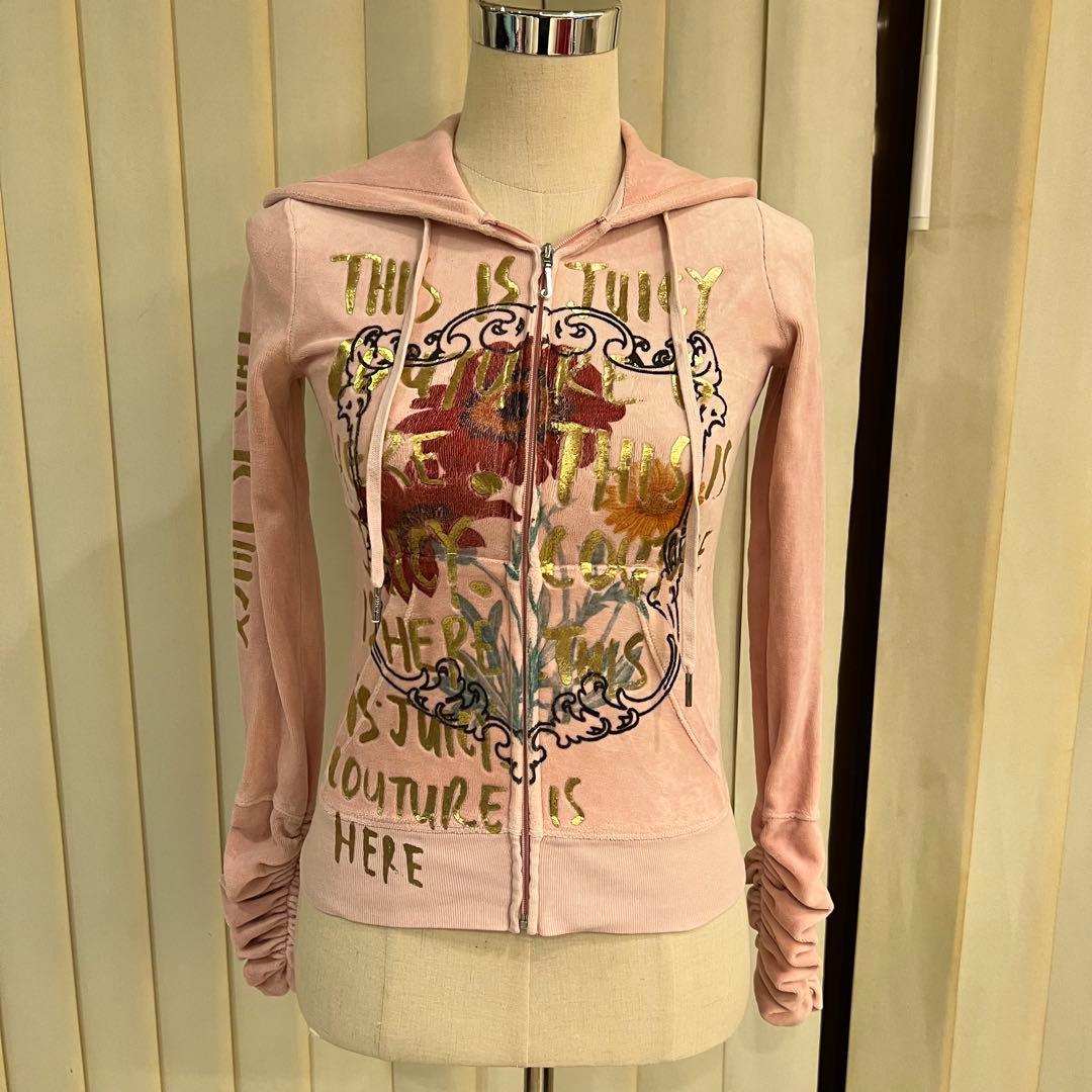 JUICYCOUTUREピンク フード付きパーカー