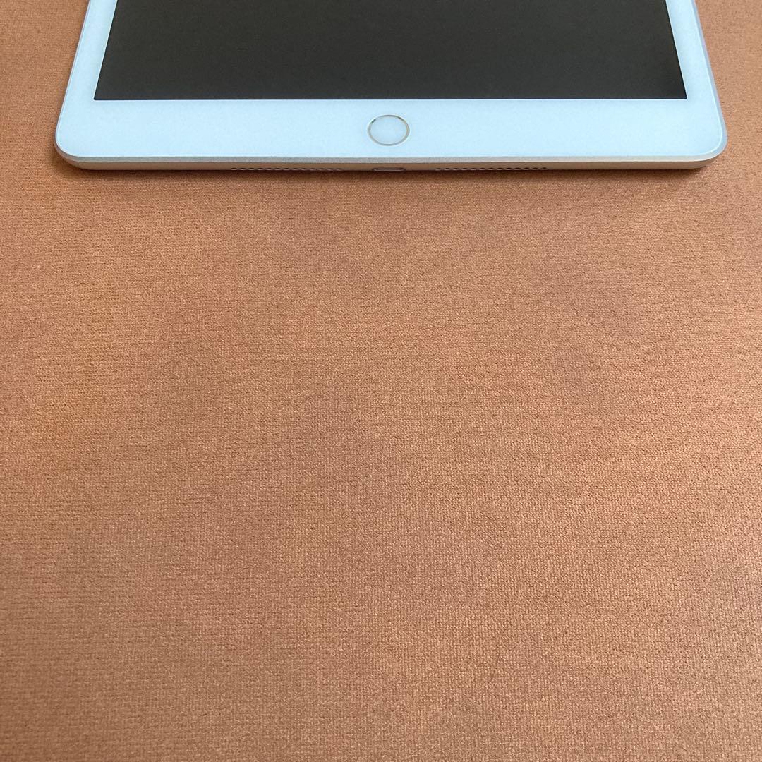538【早い者勝ち】電池良好☆iPad8 第8世代 32GB SIMフリー☆