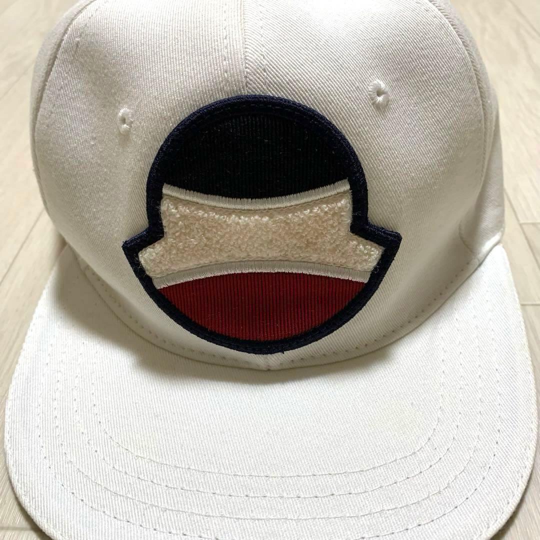 モンクレール　キャップ　デカワッペン　帽子　ホワイト　国内正規品 4K19