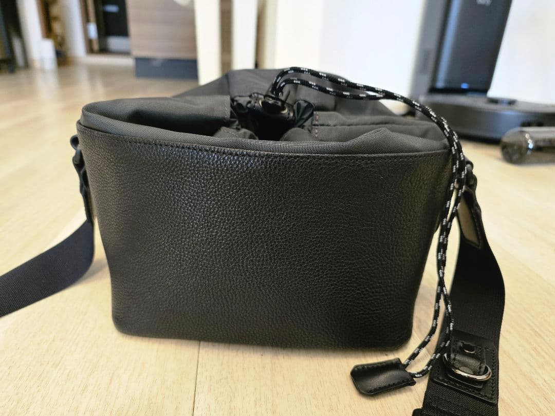 土屋鞄 ザ・シーンズ カメラバッグ