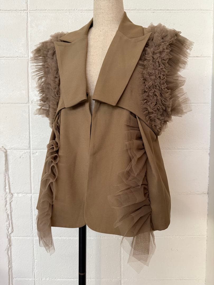 la belle etude 2WAYチュールノースリーブジャケット