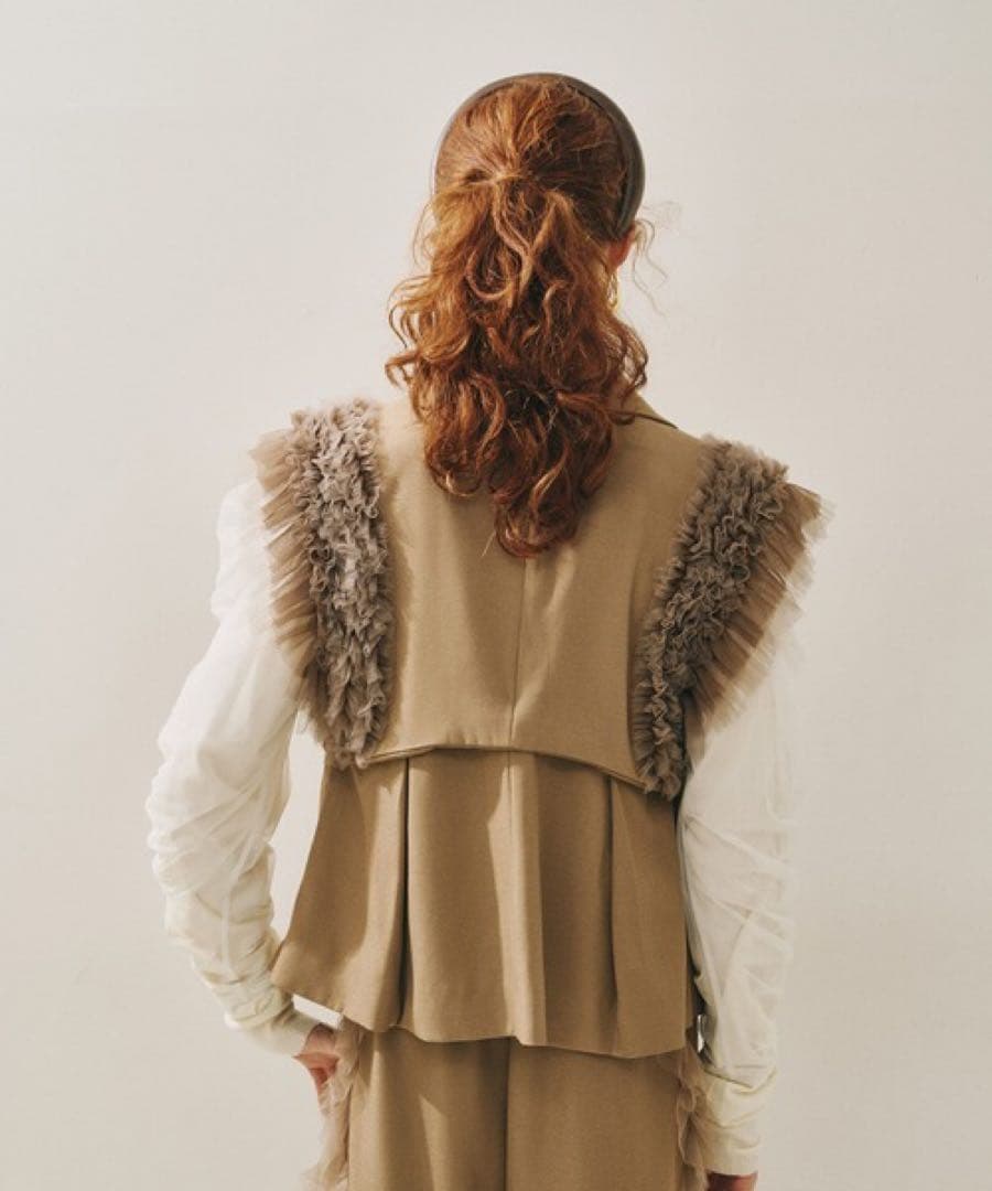 la belle etude 2WAYチュールノースリーブジャケット