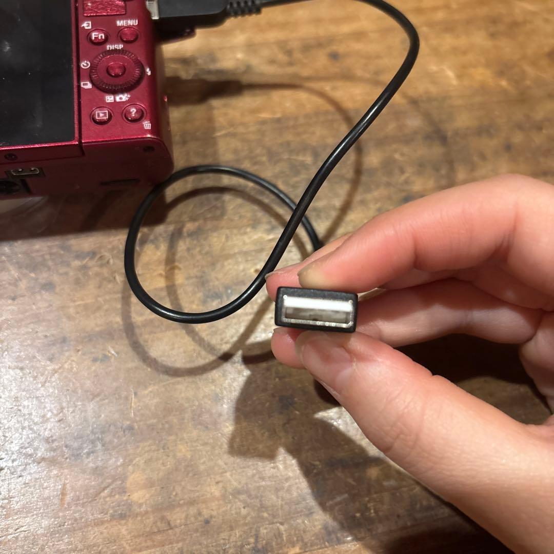 デジカメ　充電の線あり　動作確認済み