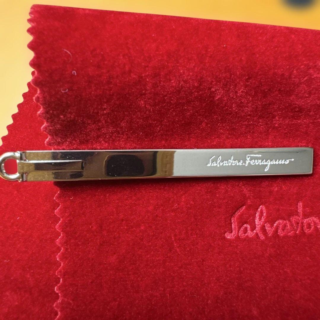 新品・未使用　Salvatore Ferragamo ネクタイピン