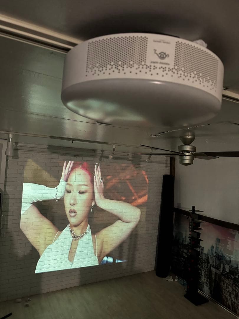 ⭐️【全国送料無料】2020年　アラジン2 プロジェクター　動作確認済　1オーナー