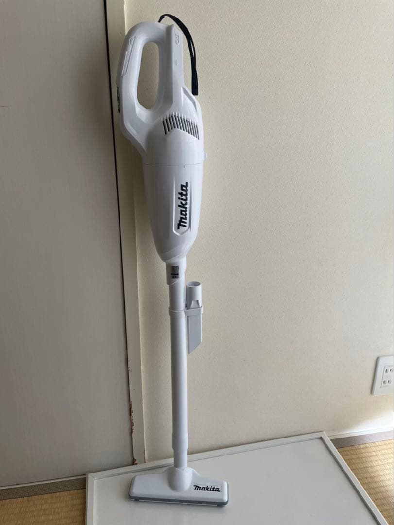 Makita CL108FD スティッククリーナー 本体　充電器付き