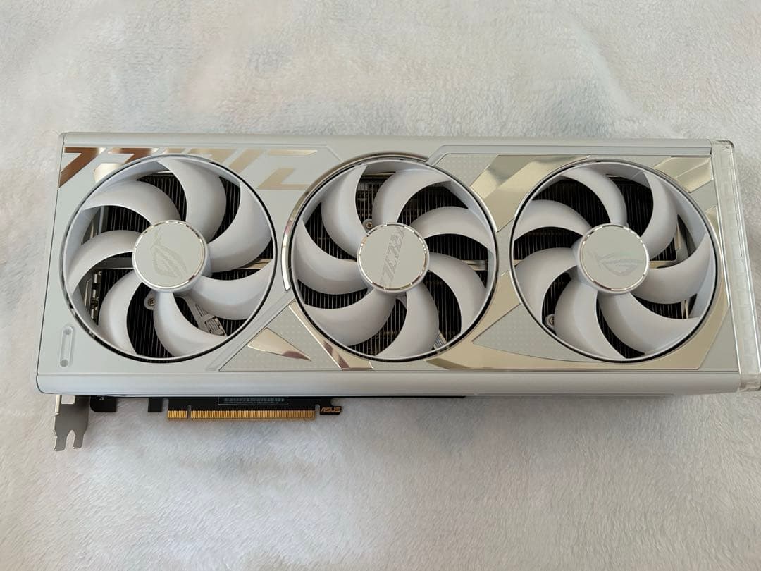 グラフィックボード・グラボ・ビデオカード ROG RTX 4090 White OC Edition