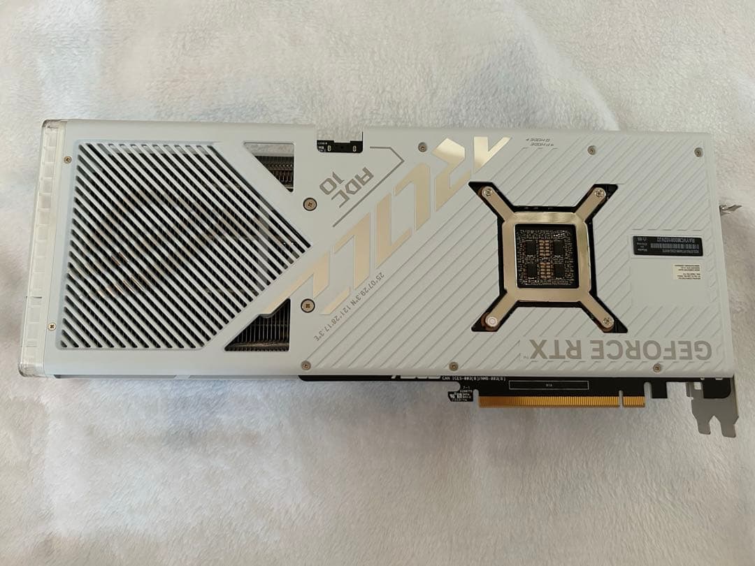 グラフィックボード・グラボ・ビデオカード ROG RTX 4090 White OC Edition