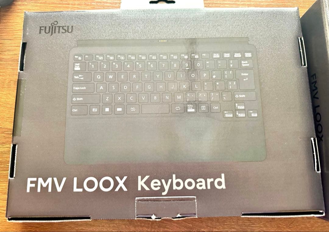 内*）様 Fujitsu FMV LOOX 本体とキーボード