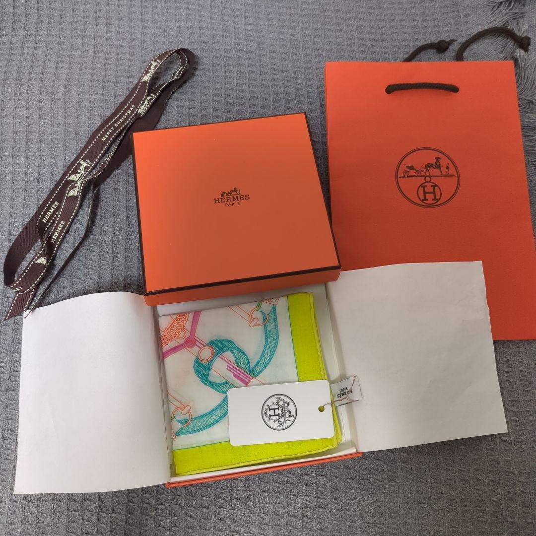 HERMES エルメス ハンカチ エプロンドール