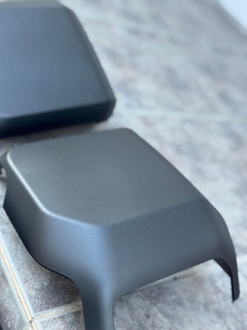 ②ランドクルーザー250 カウルトップ　グリル　ドアハンドル　ラプターライナー