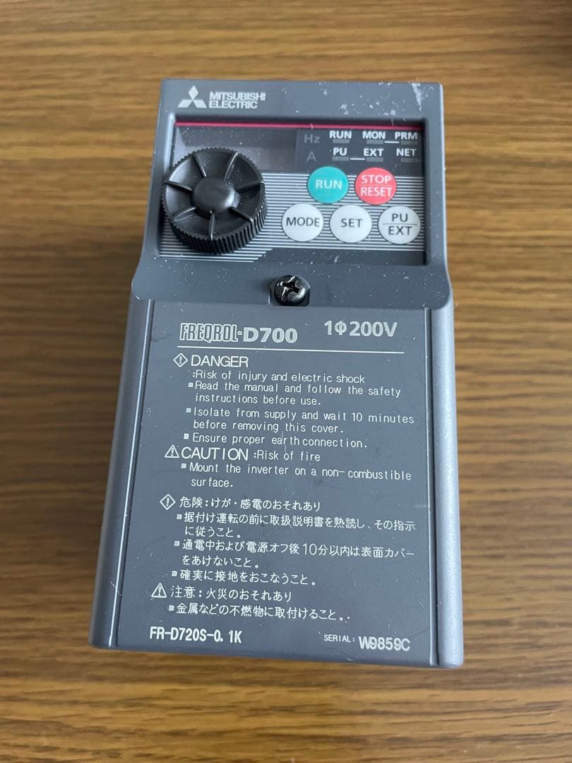 【中古】三菱電機　FR-D720-0.1K インバータ本体