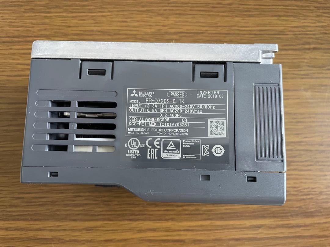 【中古】三菱電機　FR-D720-0.1K インバータ本体