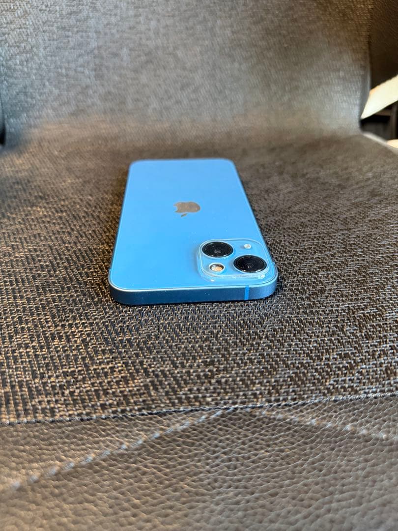 Apple iPhone 13 256GB ブルー　美品　最終値下げ‼️