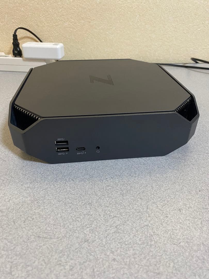 HP Z2 Mini G4 Xeon E-2144G 16GB　256GB