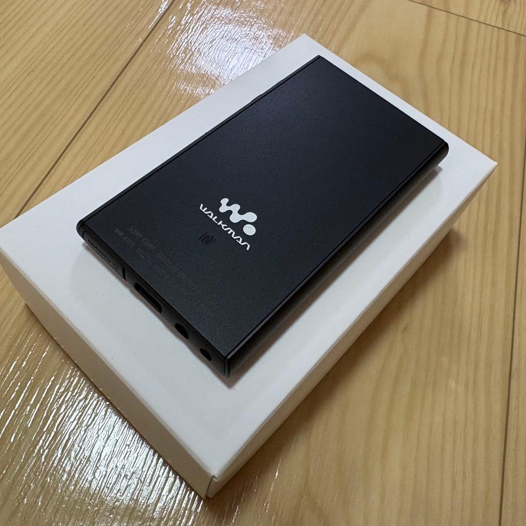 ソニーウォークマン32GB ブラック NW-A106-B 〈NWA106-BM〉