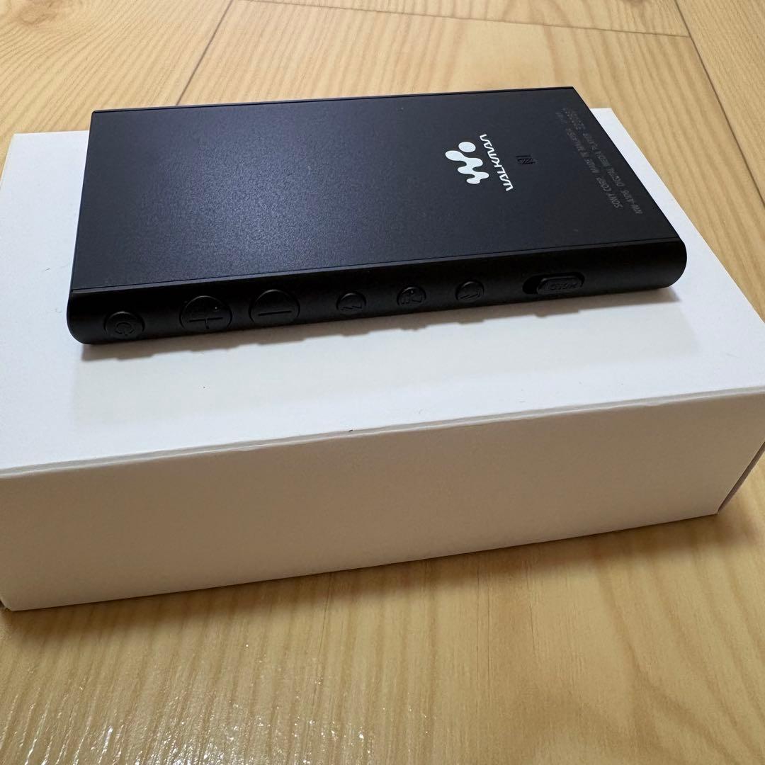 ソニーウォークマン32GB ブラック NW-A106-B 〈NWA106-BM〉