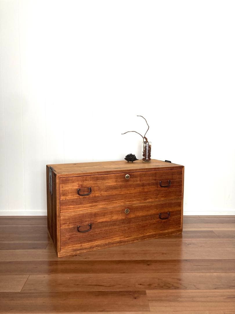 【メンテ済】アンティークの収納棚　ローボード　テレビ台　総桐　引出し2杯