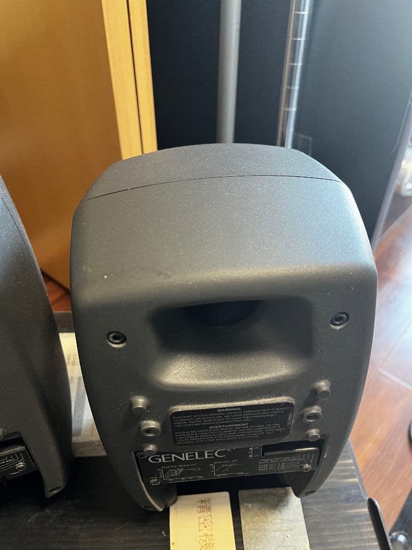 m*中様 GENELEC アクティブスピーカー 8020a