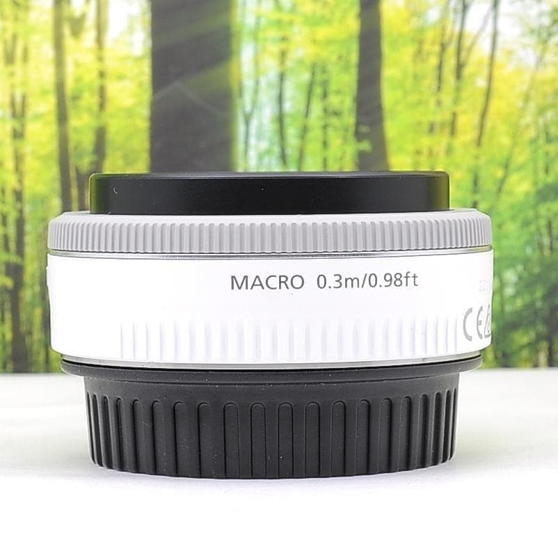 Canon EF 40mm F2.8 STM！明るい単焦点レンズ☆ホワイト☆