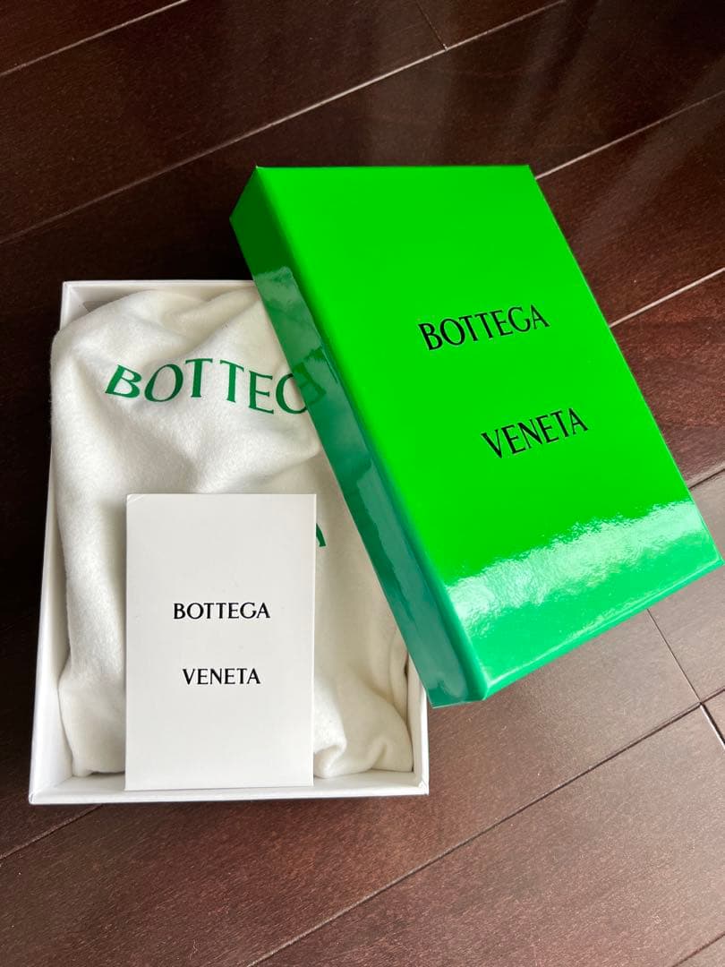BOTTEGA VENETA ブラック レザー キーケース