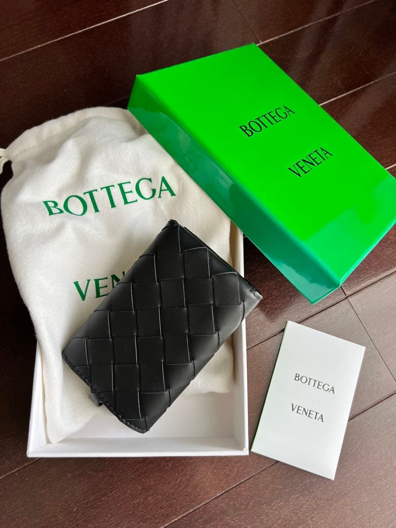 BOTTEGA VENETA ブラック レザー キーケース