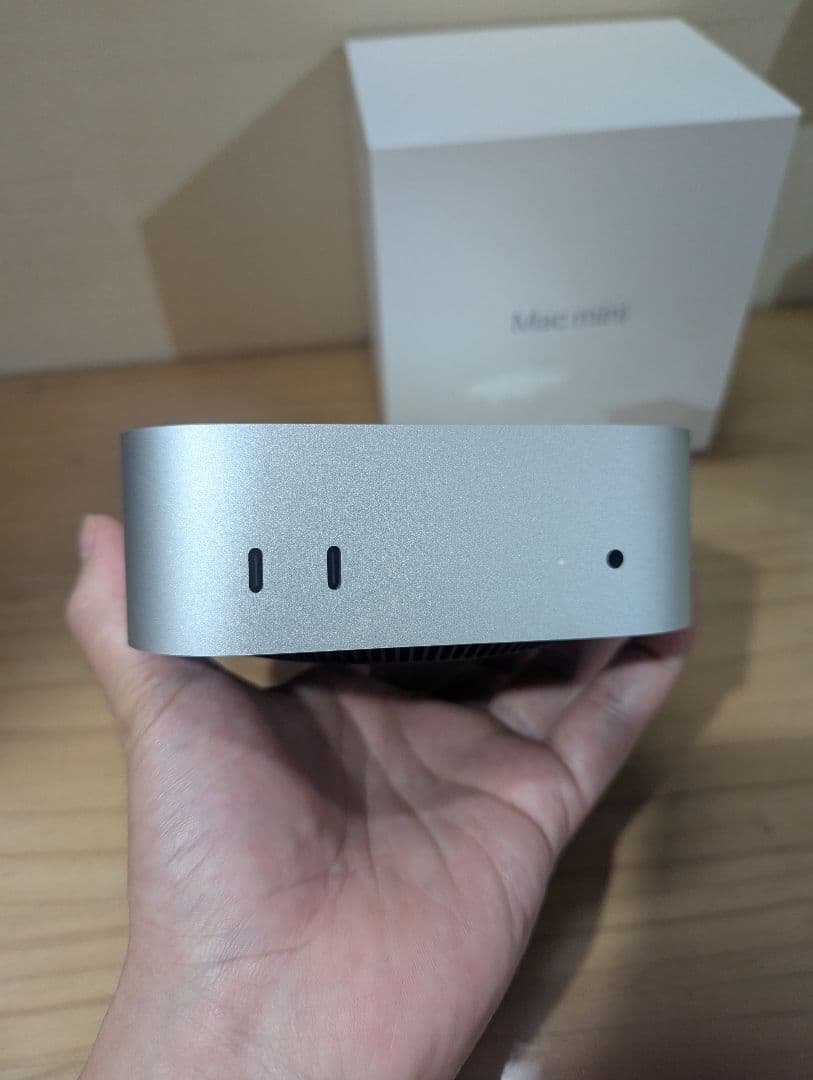 美品 m4 Mac mini 10コア メモリ16gb 256gb