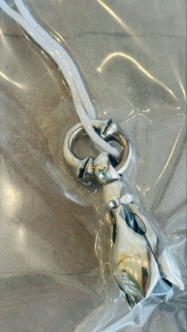 ロンワンズ ティアーベルM ペンダント 保管品