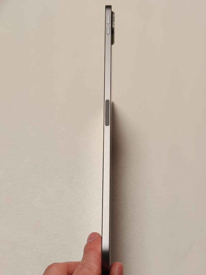 iPad Pro 11インチ / 新品保護ガラス / カバー+ペン付属