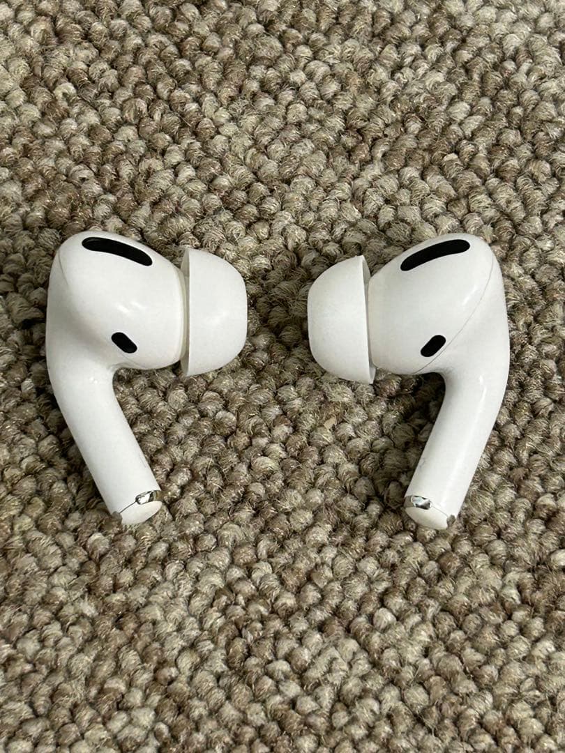 AirPods Pro 第一世代 イヤホン本体 充電ケース付き 動作確認済み