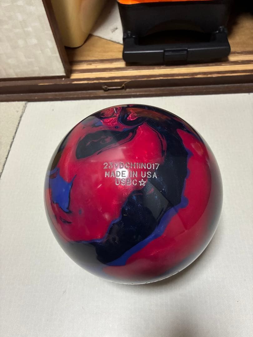 大*け様 【極美品】DNAコイルボウリングボール15ポンド