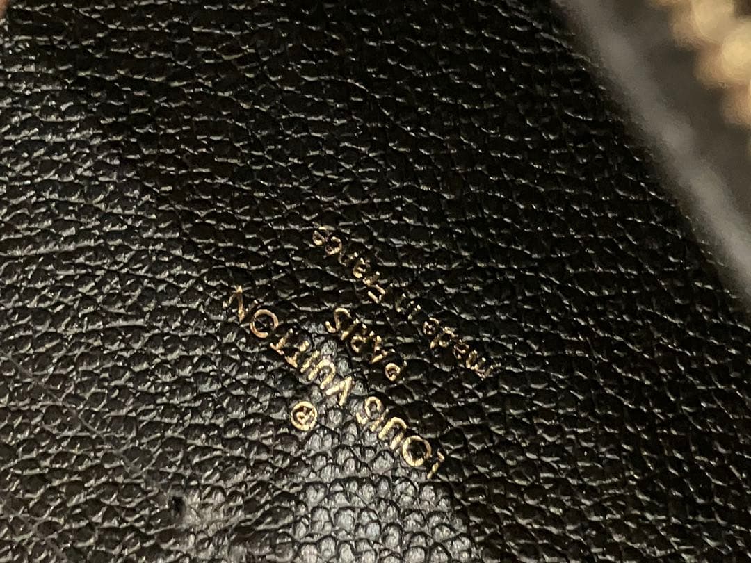 LV 長財布ブラック