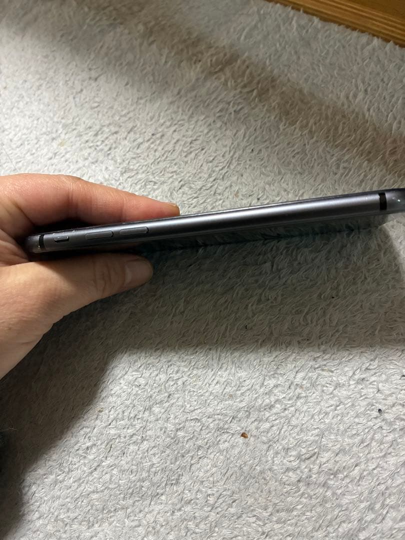 S*）様 Apple iPhone 8ブラック 本体