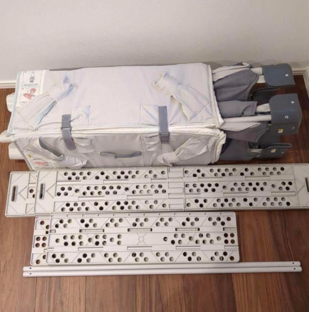 アップリカ　ココネルエアープラス　折りたたみ式ベビーベッド