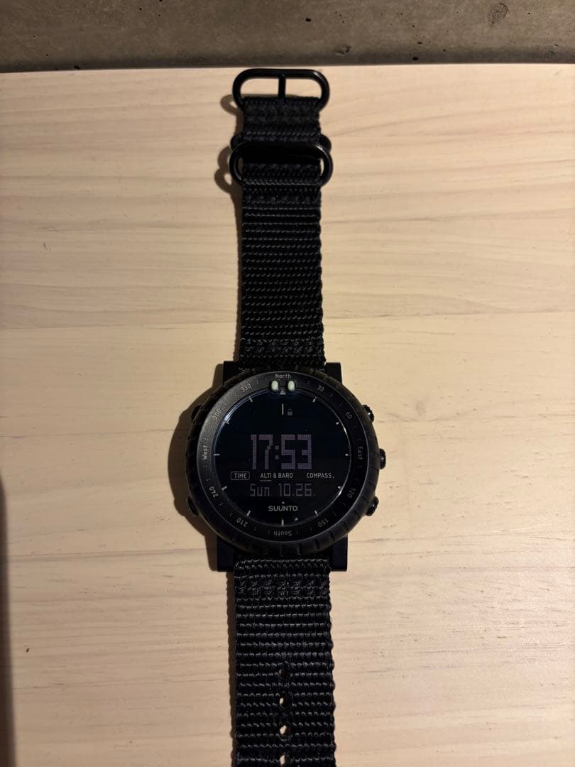 SUUNTO CORE ALPHA STEALTH ブラック