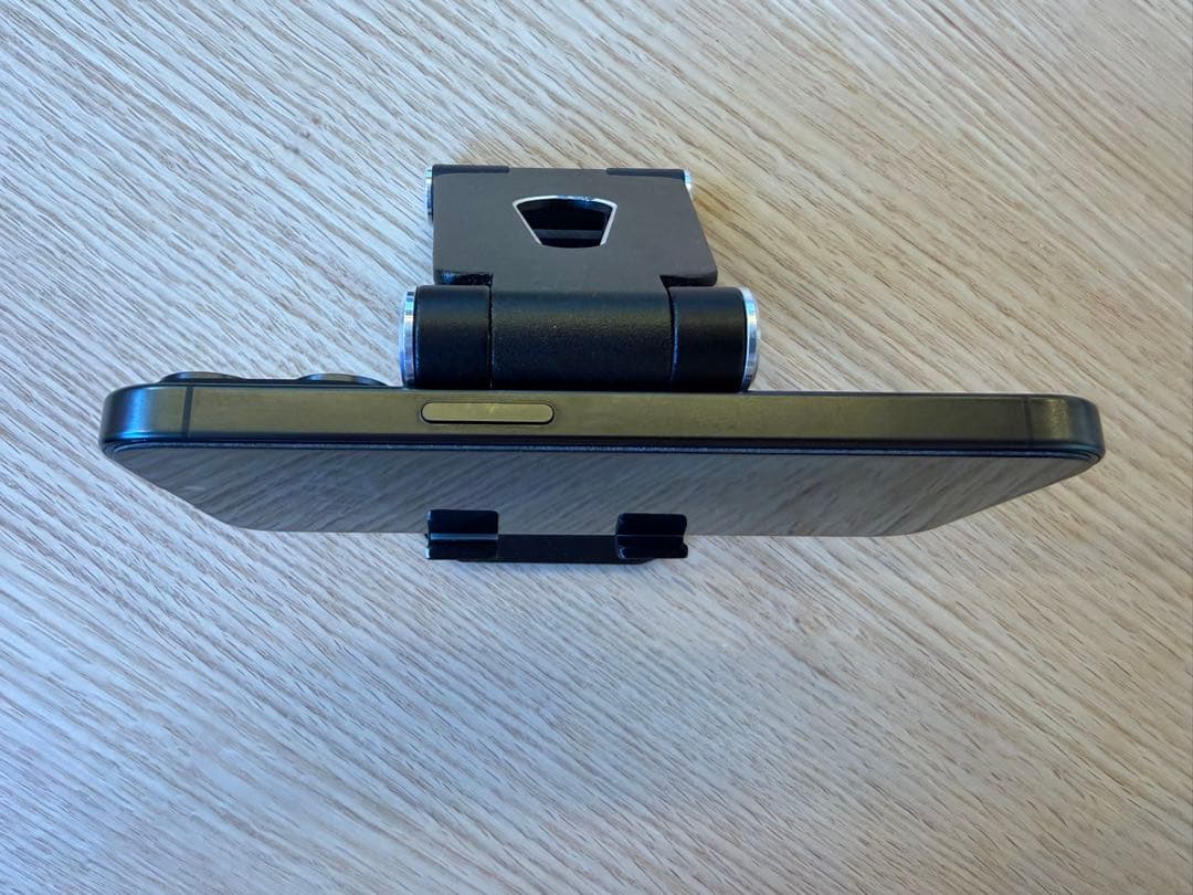 【美品】iPhone 15 Pro 256GB ブラックチタニウム 付属品全有