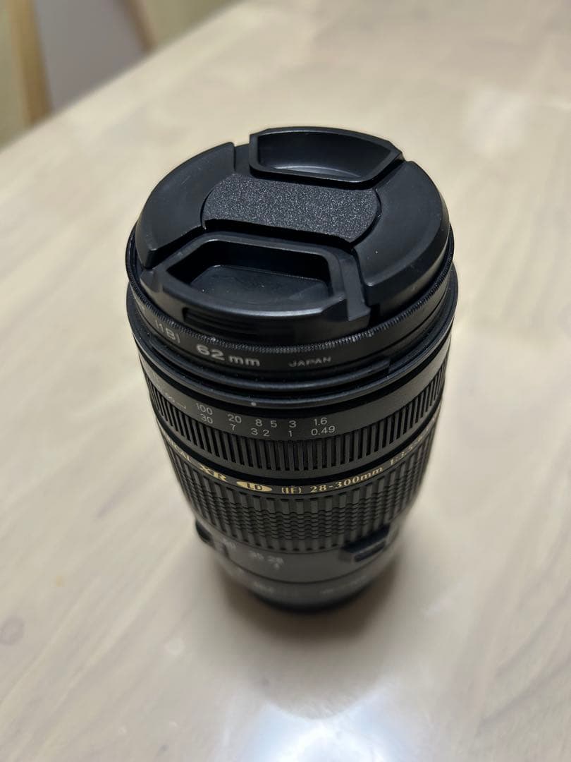 Tamron28mm-300mm CanonEF-M用　標準＋望遠　美品！