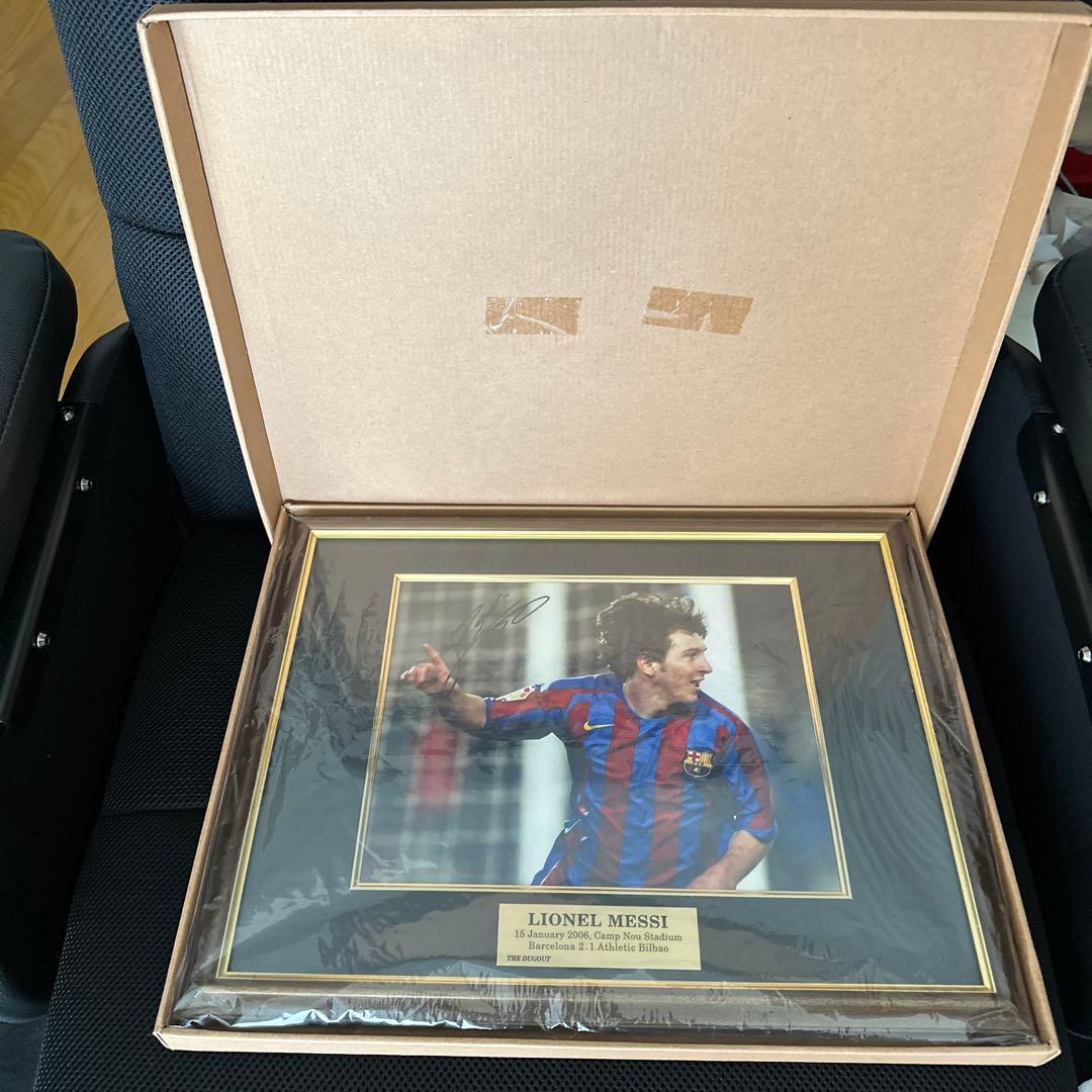 リオネル・メッシ 直筆サイン入り写真 フレーム付き